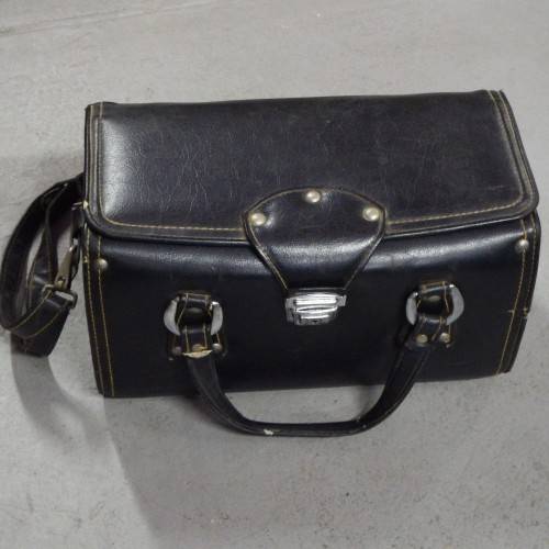 Vintage large pleather camera case - 38cm x 19cm x 21cm