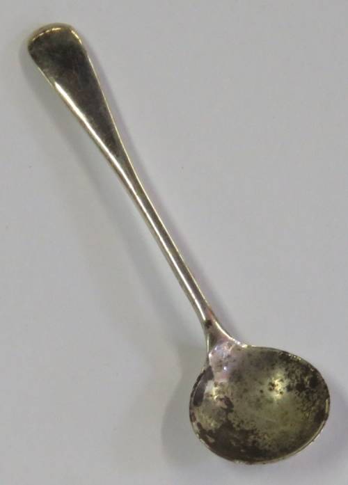 Hallmarked sterling silver salt spoon - Weighs 3,3 grams