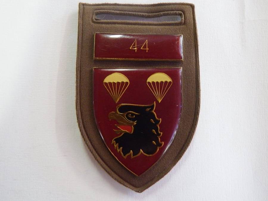 SADF 2 Parachute Battalion flash with 44 Parachute brigade affiliation bar