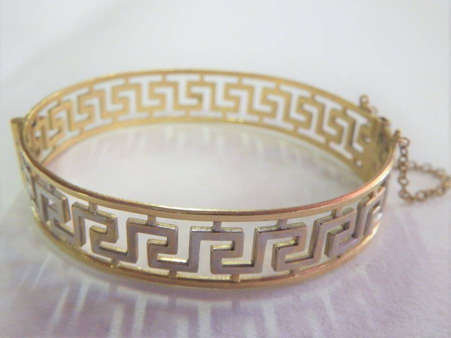Vintage Gold Metal Core bangle