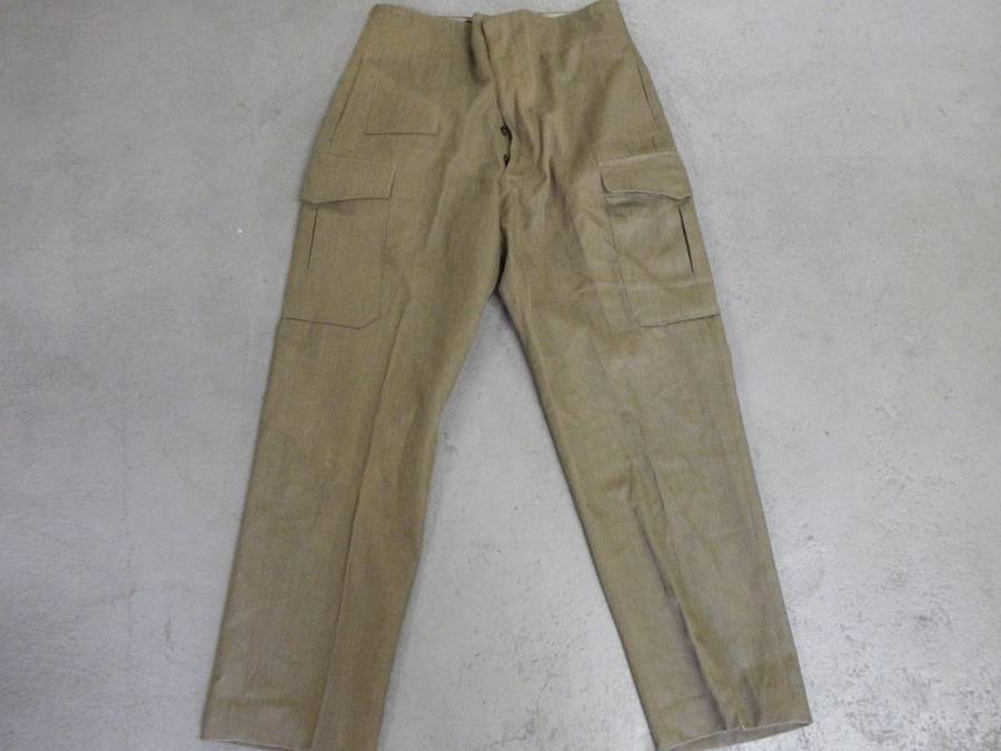 1970 SA Army combat trousers - Fits with bunny jacket - Waist: 94cm, Inner leg: 76cm