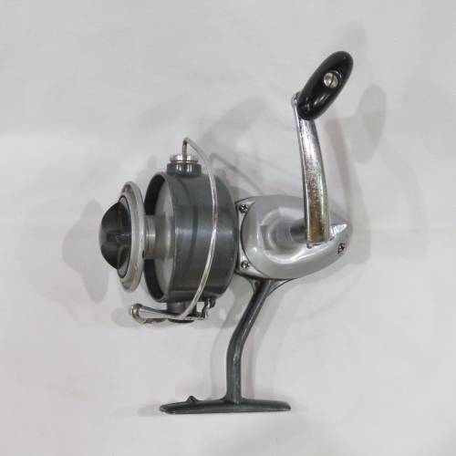 Vintage fishing reel