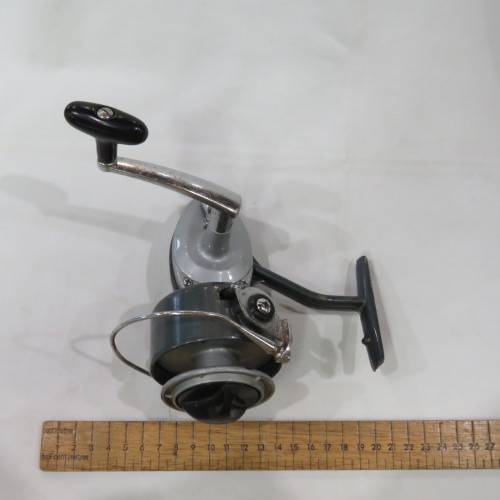 Vintage fishing reel