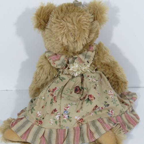 Beautiful Victoria teddy bear - Length 47 cm