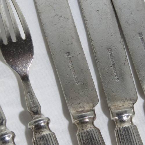 Lot of 19 cutlery pieces - Union of South Africa - House of Parliament emblem