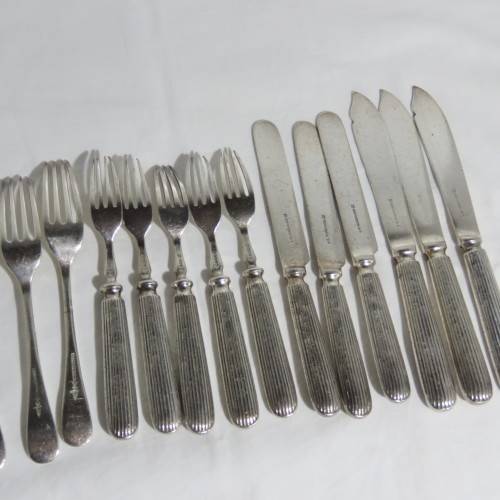 Lot of 19 cutlery pieces - Union of South Africa - House of Parliament emblem