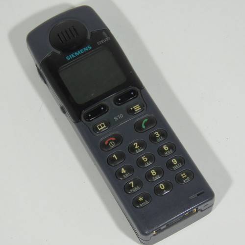 Lot of 2 vintage cellphones - Nokia and Siemens S10 - Not tested - No chargers