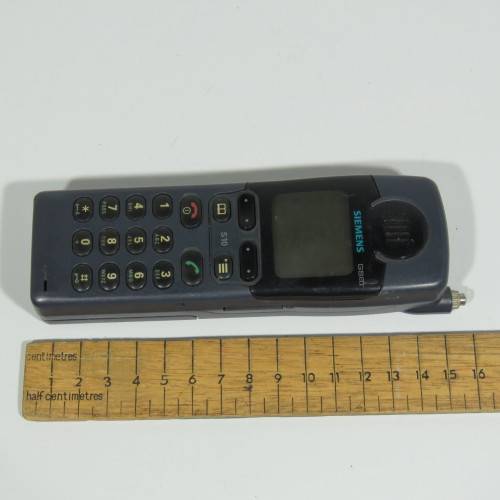 Lot of 2 vintage cellphones - Nokia and Siemens S10 - Not tested - No chargers