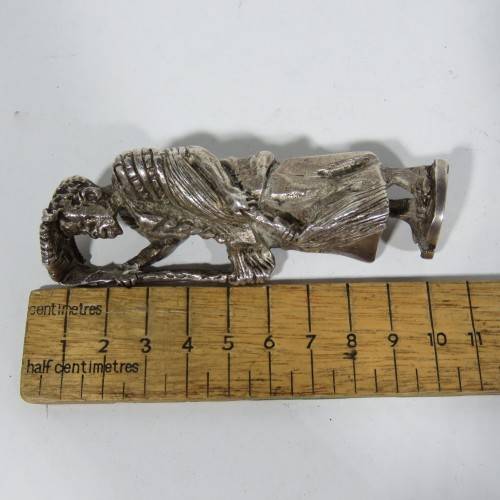 Vintage silverplated copper figurine - Weighs 226grams