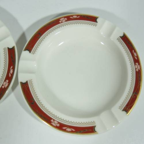 Pair of Royal Doulton Capital ashtrays - Hotel porcelain