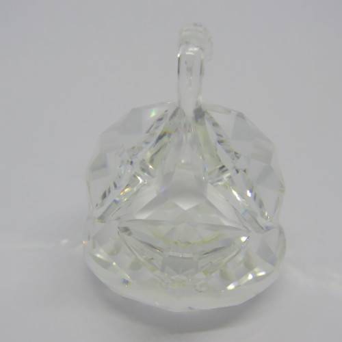 Swarovski Swan no box - Weighs 141.3grams - Minute chips on tail