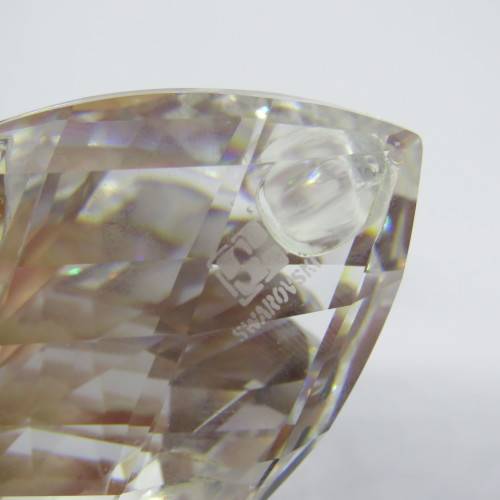 Swarovski Swan no box - Weighs 141.3grams - Minute chips on tail