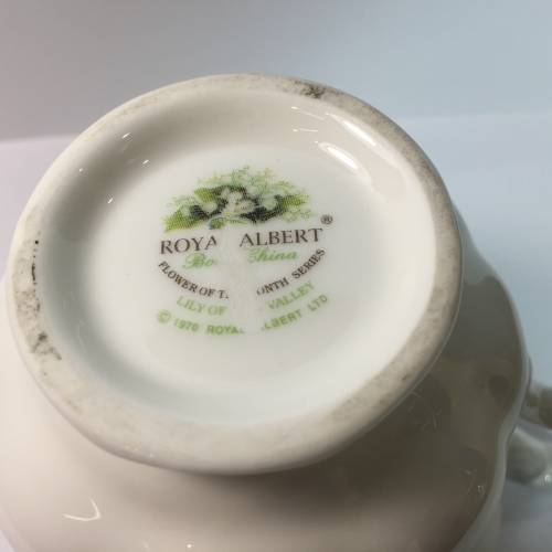 Royal Albert Flower of the month - May - Lily of the Valley porcelain duo