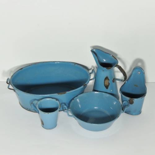 Vintage enamel child's play set  from the 1950's