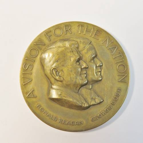Large brass medallion - USA - Ronald Reagan and George Bush