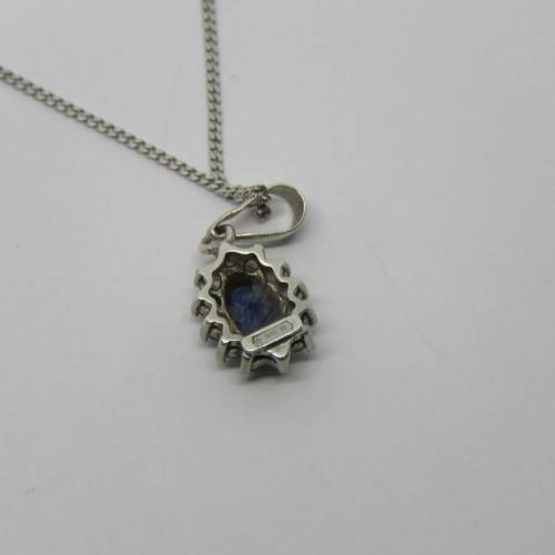 Sterling silver necklace with blue stone pendant - Weighs 2.0grams - Size: 26cm