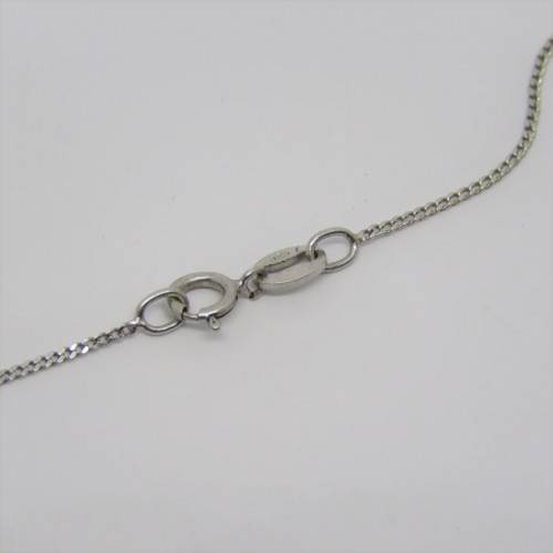 Sterling silver necklace with blue stone pendant - Weighs 2.0grams - Size: 26cm