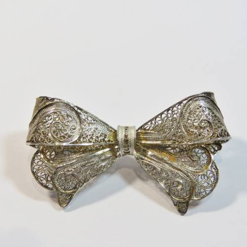 Silver coloured filigree brooch - Marked 925 on pin