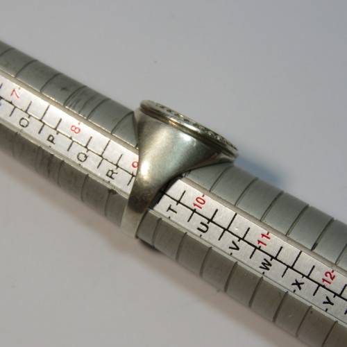 Sterling silver Mexican Pesos coin ring - Weighs 7.7grams - Size: S