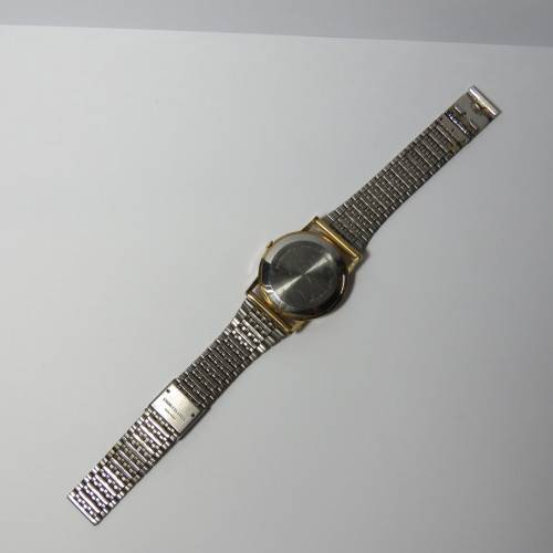 Vintage Lorus Quartz mens watch - Working