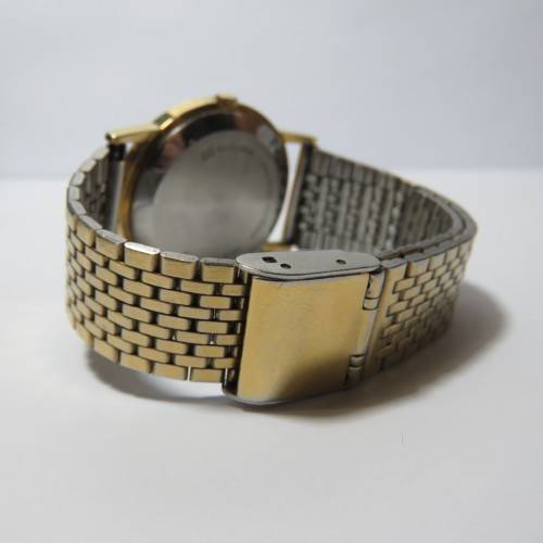 Vintage Lorus Quartz mens watch - Working