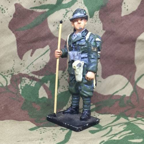 DelPrado 1940 Italy sergeant of Alpini lead soldier
