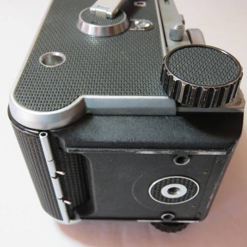 Vintage Mamiya C3 Professional twin lens reflex camera with 80mm 1:2.8 lens