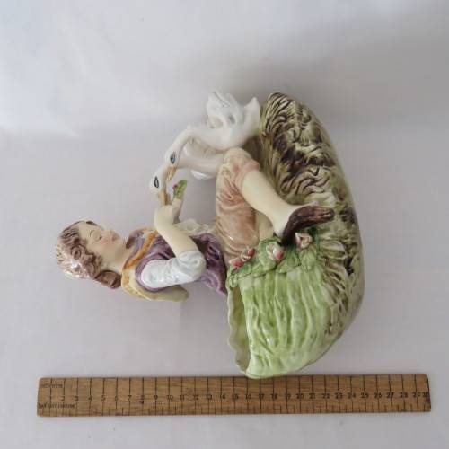 Boy feeding swans flower basket - Vintage porcelain