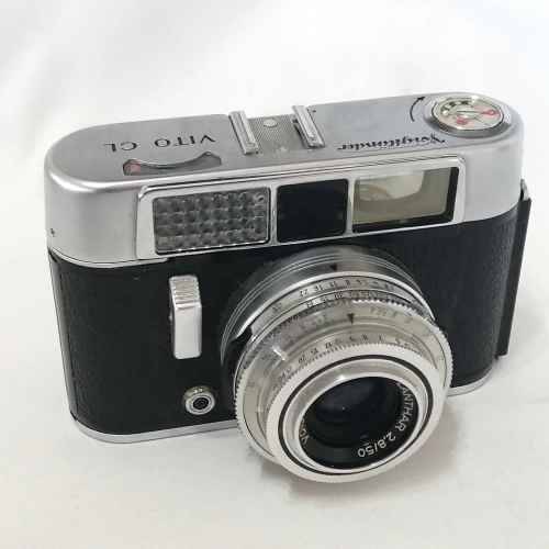 Vintage Voigtlander Vito CL 355 viewfinder camera in leather pouch - light meter not working