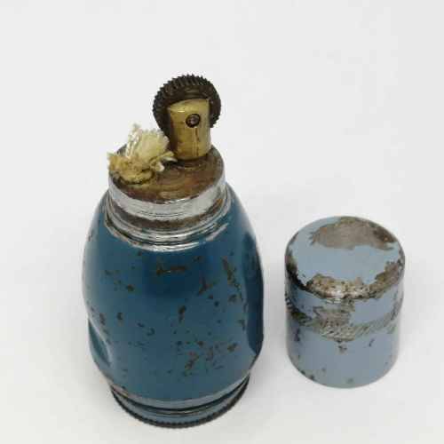 Vintage metal pocket lighter