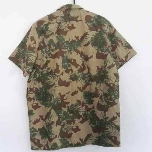 Koevoet Camo pettern short sleeve shirt - size Large