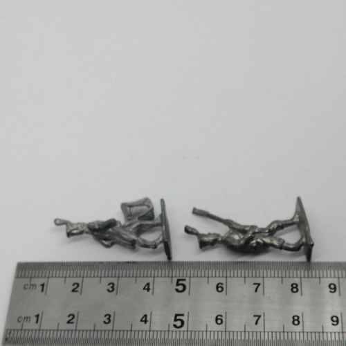 Lot of 4 Vintage lead soldiers