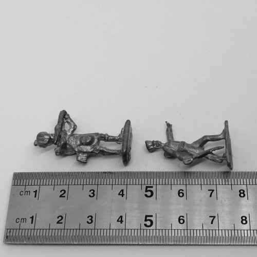 Lot of 4 Vintage lead soldiers