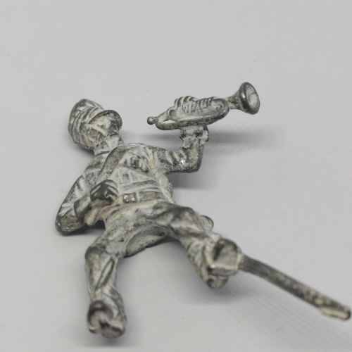 Lot of 4 Vintage lead soldiers
