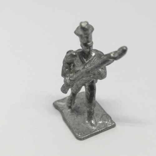 Lot of 4 Vintage lead soldiers