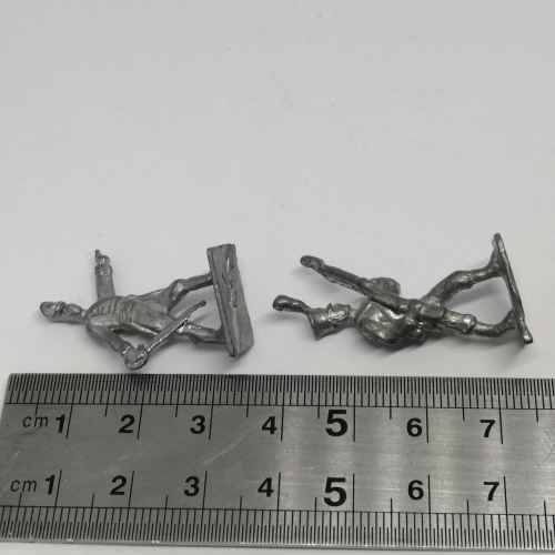 Lot of 4 Vintage lead soldiers