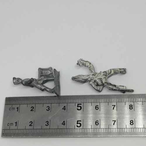 Lot of 4 Vintage lead soldiers