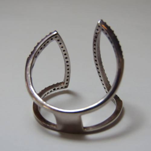 Sterling silver ring with 54 small clear stones - 3,4 g - Size 7/N/54