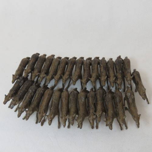 Pack of 29 vintage lead wolves