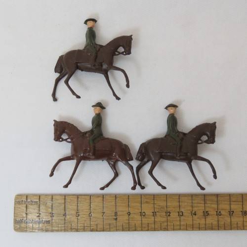 Lot of 3 vintage mounted troops lead soldiers