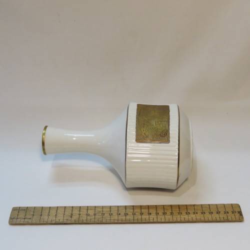 Vintage KWV van der Hum vase - Made by Continental China