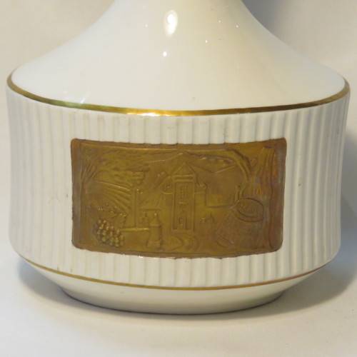 Vintage KWV van der Hum vase - Made by Continental China