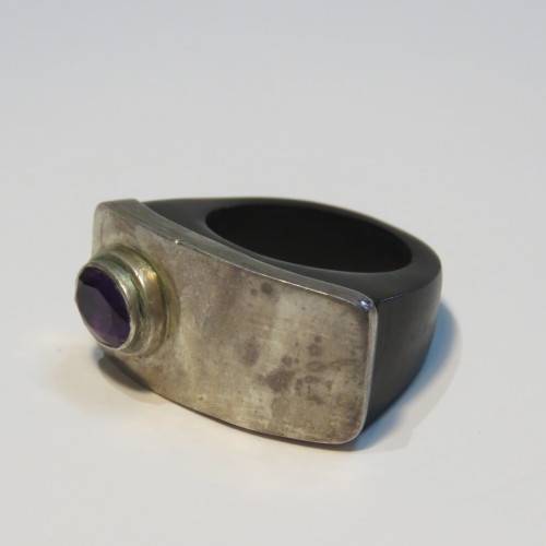 Vintage sterling silver & Ebony mens/womens ring with amethyst - Size R