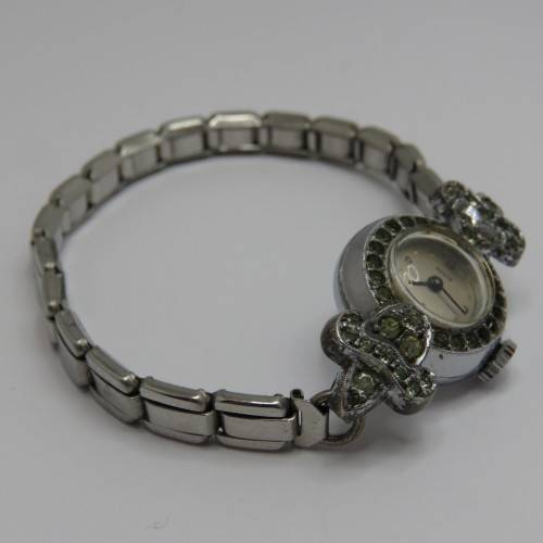 Vintage Invicta ladies manual wind watch - Working