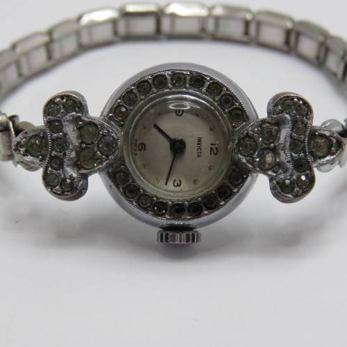 Vintage Invicta ladies manual wind watch - Working