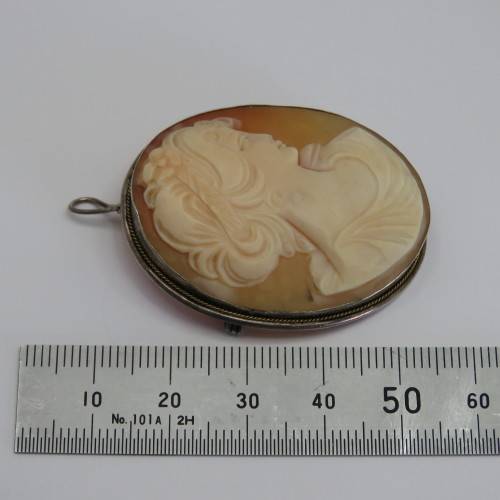 Italian 800 silver cameo brooch/pendant