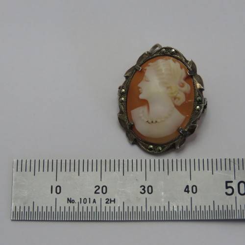 Vintage German Silver Cameo brooch/pendant