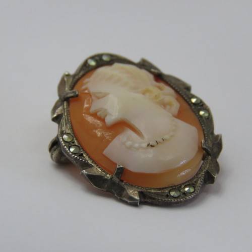 Vintage German Silver Cameo brooch/pendant