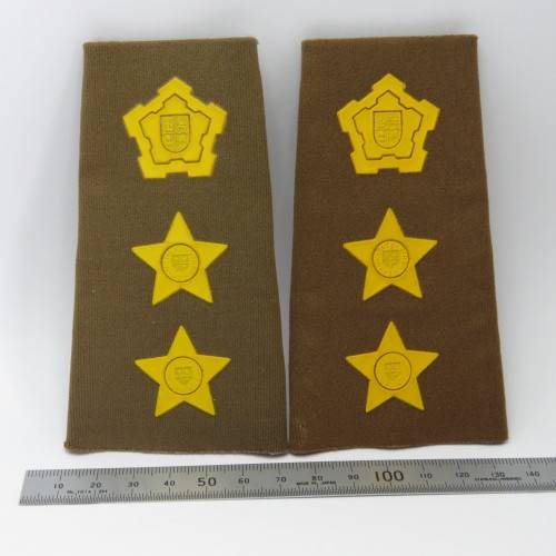Pair of SADF colonel rank epaulettes