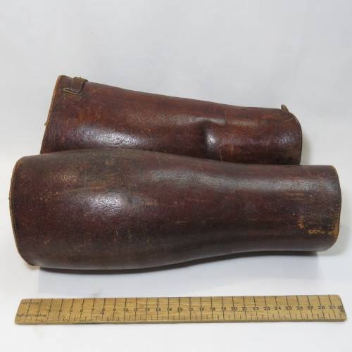 WW1 British Army Officer leather puttees
